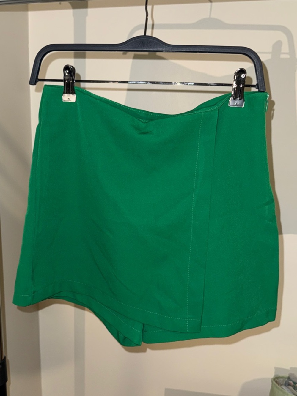 Emerald Green Women's Mini Skort - Sleek Everyday Style